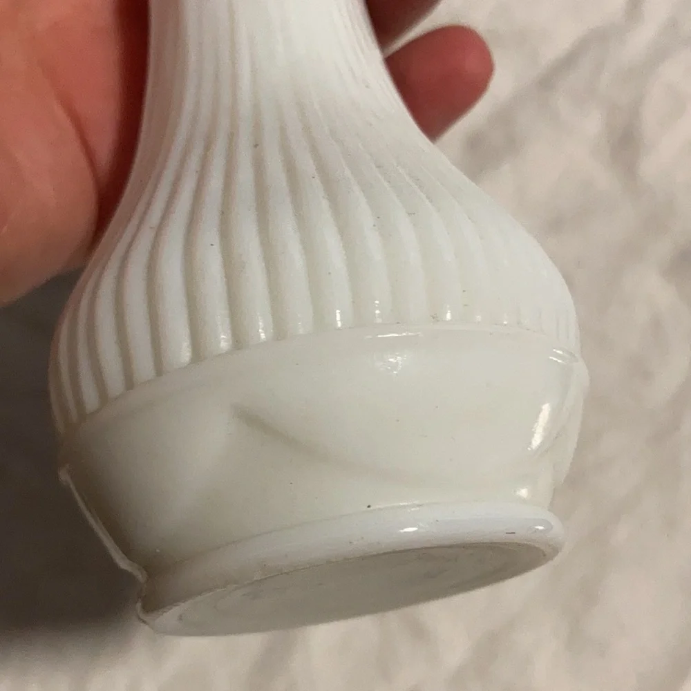 Vintage 2 Randall Glass Vases -White-EUC - Picture 12 of 13